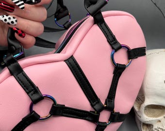 Bolso de arnés con forma de corazón rosa: negro, gótico, regalo, bandolera, bandolera, asa
