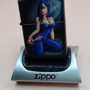 ZIPPO - Girl in Blue Counter Culture Mint