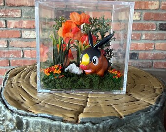 Tepig Pokémon Fire Type Forest Scene Floral Terrarium Diorama in Small Square Plastic Display Box