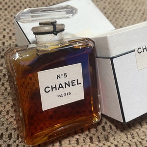 Vintage Chanel no 5 parfum 1/2 oz New York dist. size 8 extrait