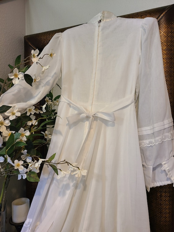 Vintage 70's Gunne Sax Style White Wedding Dress - image 5