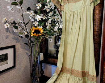 Vintage 70's Oops California Green and Beige Lace Peasant Maxi Dress