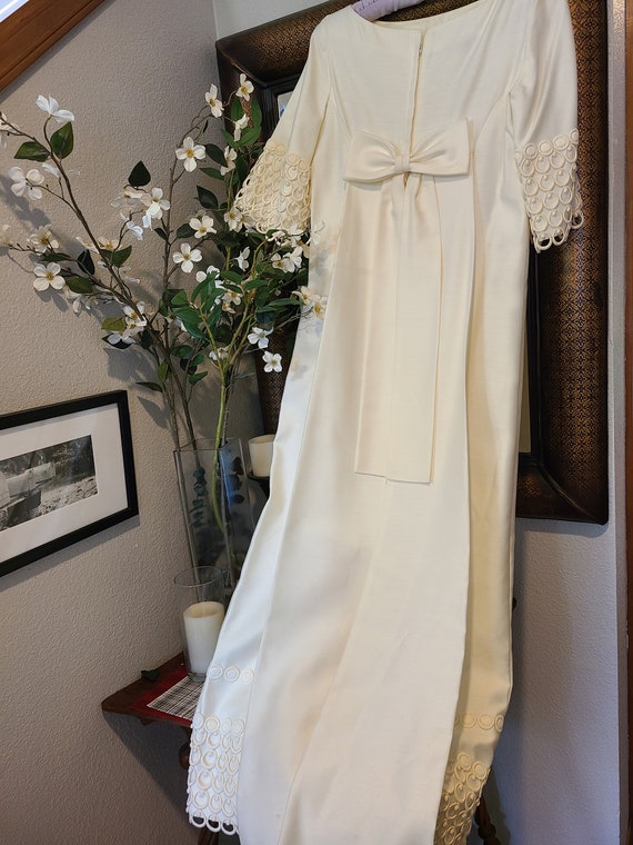 Vintage 60's MOD MOD Cream Wedding Gown by Emma D… - image 5