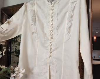 Vintage RIO Blouse Victorian Cream Made in USA