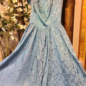 Vintage 60&#39;s Scalloped Turquoise Party Dress