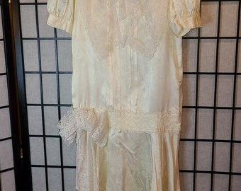 Vintage Gunne Sax Cream and White Lace Drop Waist Dress