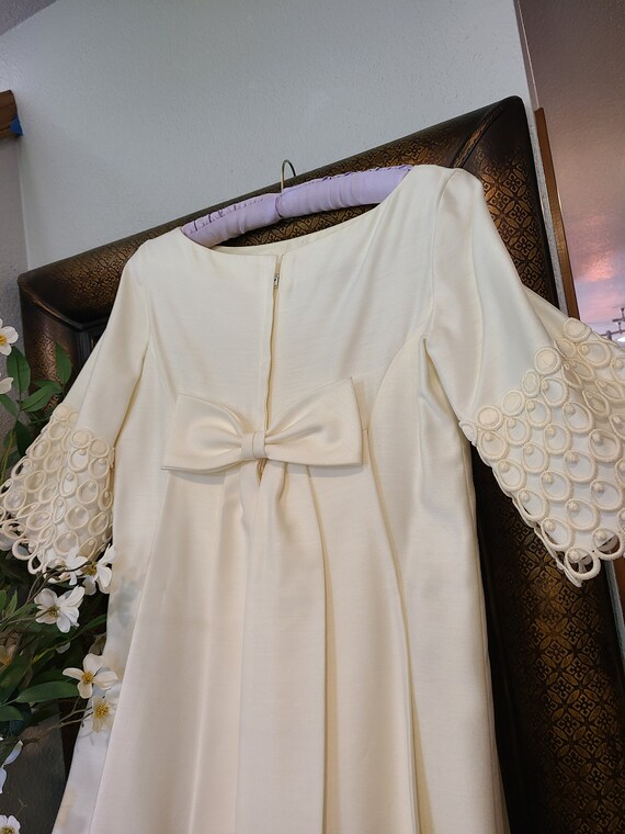 Vintage 60's MOD MOD Cream Wedding Gown by Emma D… - image 4