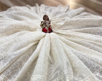 Dyeable Off-White Dupatta with Soft Mulmul Fabric & Lakhnavi Embroidery