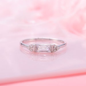 Women minimalist Art Deco promise ring, Dainty 925 sterling silver baguette cz engagement ring, Unique tiny engagement ring, Anniversaryring