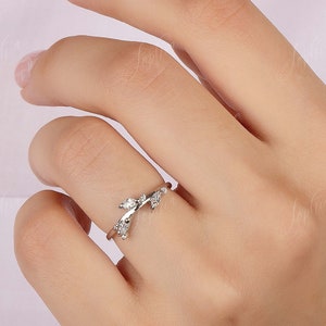 Art Deco women wedding band, Leaves wedding band sterling silver, Unique antique minimalist wedding band, Dainty elegant leaf wedding band