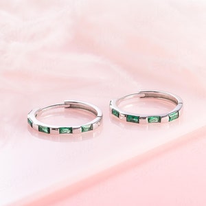 Dainty minimalist 925 sterling silver green emerald hoop earrings, Huggie hoop silver, Emerald huggies, Emerald jewelry, Small silver hoops
