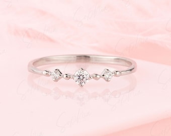 Bague de promesse délicate et simple sertie 3 pierres pour elle, bague de fiançailles minuscule en argent sterling 925 pour femme, cadeau pour elle, petite alliance