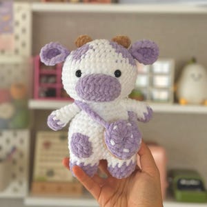 Vache aux bleuets avec sac, peluche vache Highland, poupée vache en peluche, jouet animal de ferme, vache velours