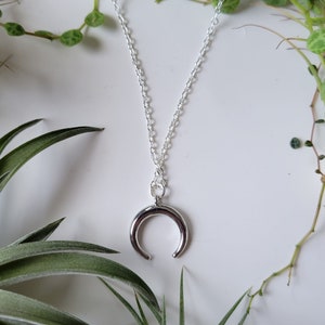 Geometric Silver or Gold Necklace| Minimalist 18 in Chain
