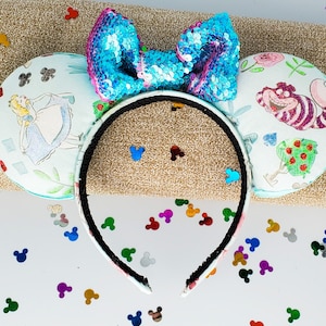 Alice in Wonderland, Cheshire Cat, White Rabbit Minnie Mouse Ears Queen of Hearts Magic Disney World 50th Disneyland Sparkle Magic Princess