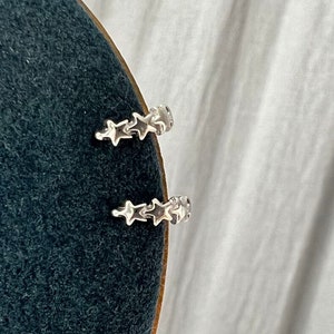 Boucles d'oreilles étoiles en argent sterling plaqué or 14 carats image 1