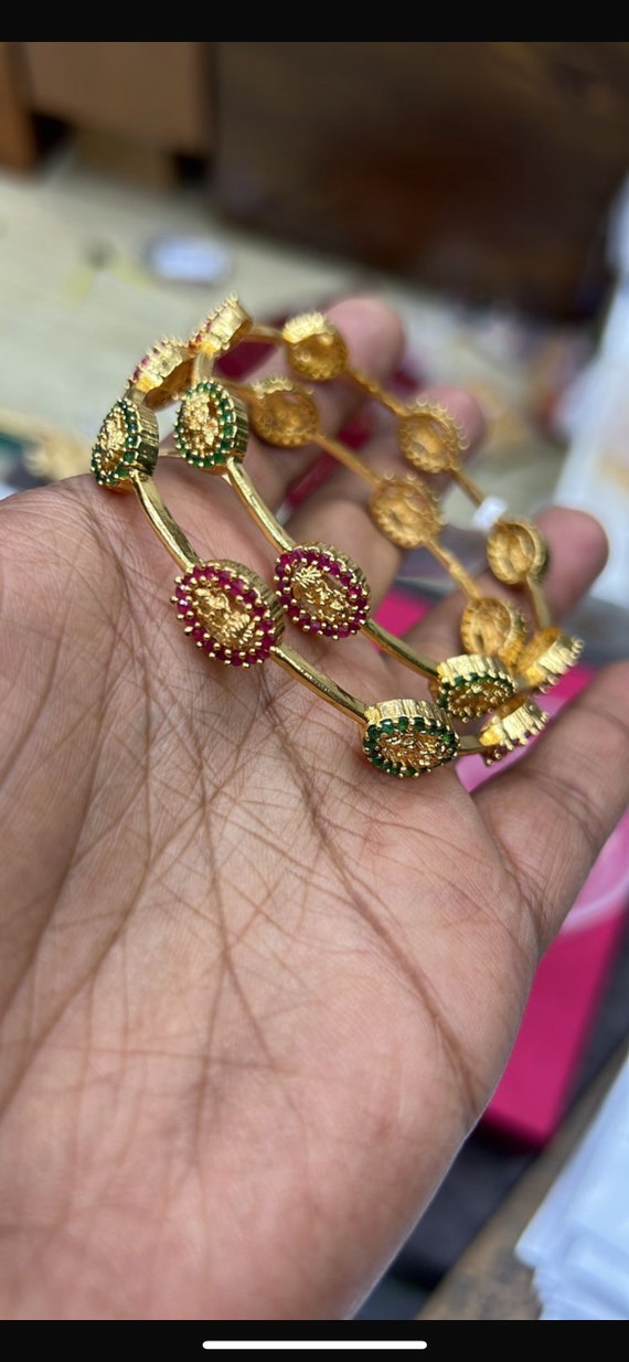 Lakshmi kasu gold bangles best sale