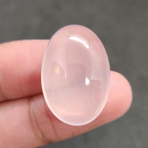 Natuurlijke rozenkwarts edelsteen, 24 x 16 x 9 mm. 25,70 ct. Rozenkwarts cabochon handgemaakte Poolse edelsteen Voor ringhanger sieraden maat steen.