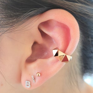 14k Solid Gold Ear Cuff No Piercing Pyramid Design Wrap Earrings for Women Single Post Helix Conch Yellow White Rose Gold