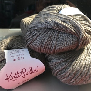 Knit Picks Gloss Lace Weight Yarn Color Jade 