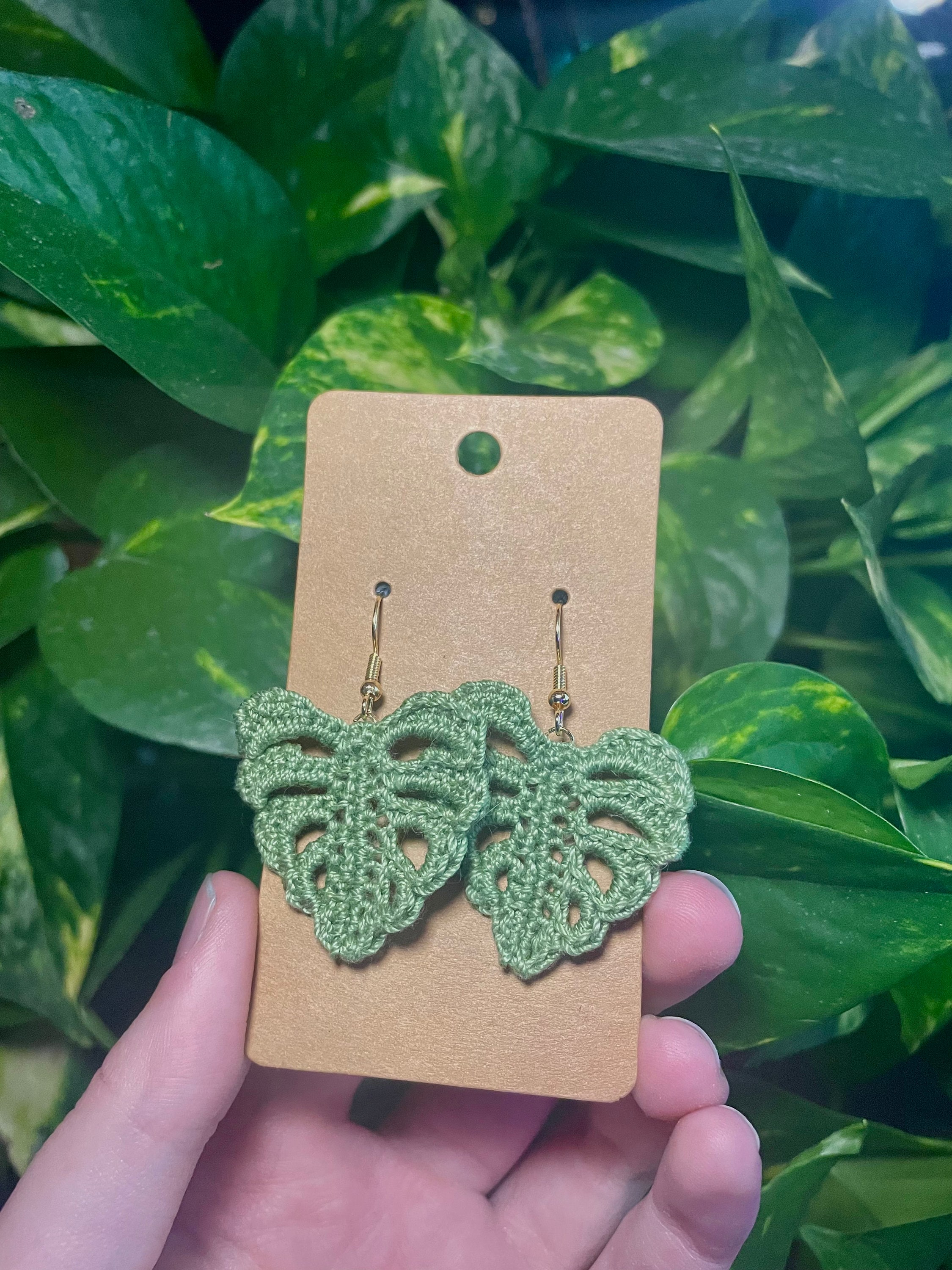 Crochet Monstera Leaf Earring - Etsy
