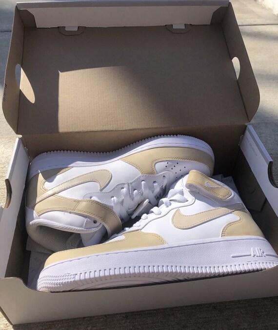 mid top air force 1s