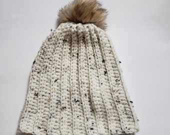 Oatmeal/beige crochet hat