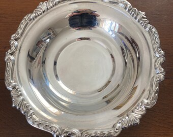 Taunton Silversmiths 8” Silverplate bowl. Serving dish with ornate edging.