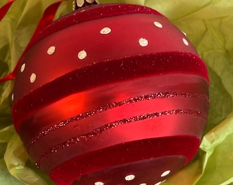 Vintage-Style Red Christmas Ball Ornament – Glitter Stripes & Polka Dots