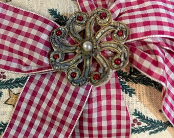 Christmas Pine Scented Pillow - 4"x6" Holiday Decor with Gingham Bow & Gold Ornament