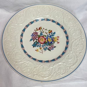 Wedgewood Patrician Morning Glory China 10 1/2 inch Dinner Plates Made In England