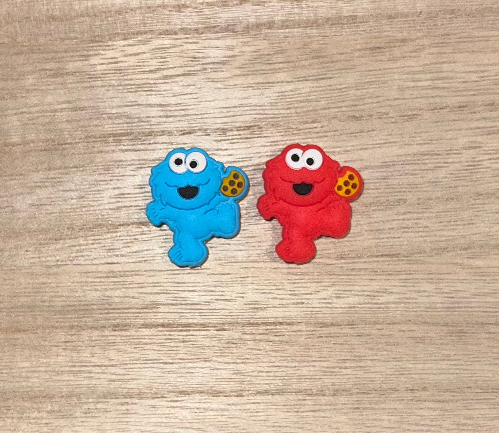 Cookie monster jibbitz best sale