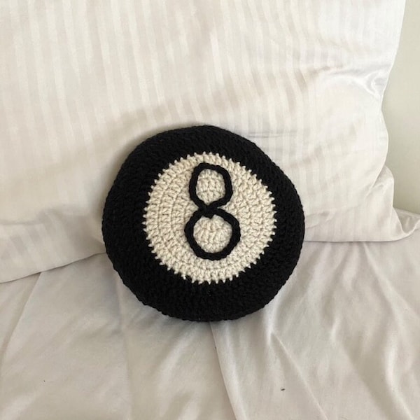 8-ball pillow pattern