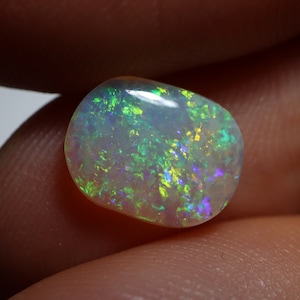Natural Lightning Ridge Crystal Opal 1.25 ct