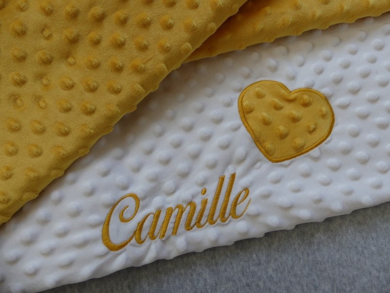 Couverture Bébé Personnalisée Broderie Coeur Prénom, Polaire Minky Moutarde, Doublée Blanc, en Appli