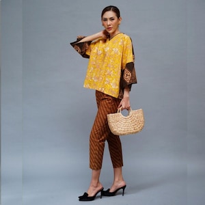 Inkamaya Series Oversize Blow Blouse Set, Women Blouse set, Batik Blouse, Designer Blouse, Blouse For Women, Women Pants, Women Set