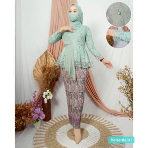 Anmutige Eleganz Moderne Brokat Kebaya Ensemble Aira&#39;s Kebaya Set Rasaqi Kebaya, Kebaya Batik, Kebaya Kleid, Kebaya, Kebaya Modern