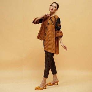 Batik Set For Women Claudia Eir, Women Blouse set, Batik Blouse, Designer Blouse, Blouse For Women, Women Pants, Women Set
