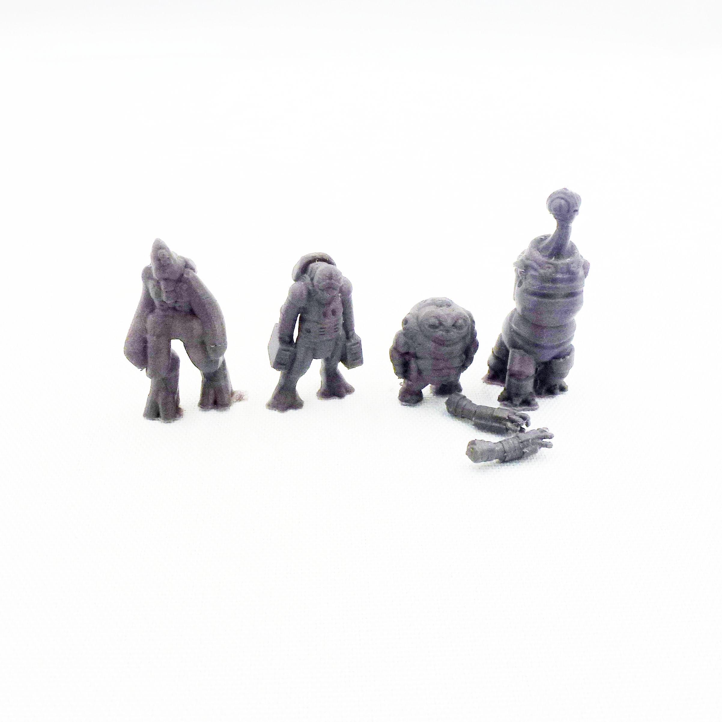 Sci-fi Alien NPC Miniatures (set of 4) - 28mm/32mm Unpainted Wargaming ...