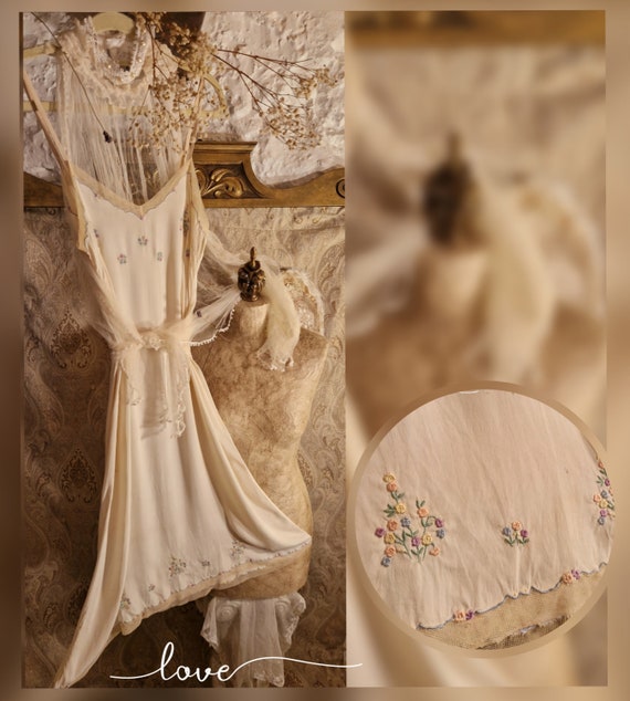 A Rare 1930s Silk Petticoat Slip Under Dress With… - image 1