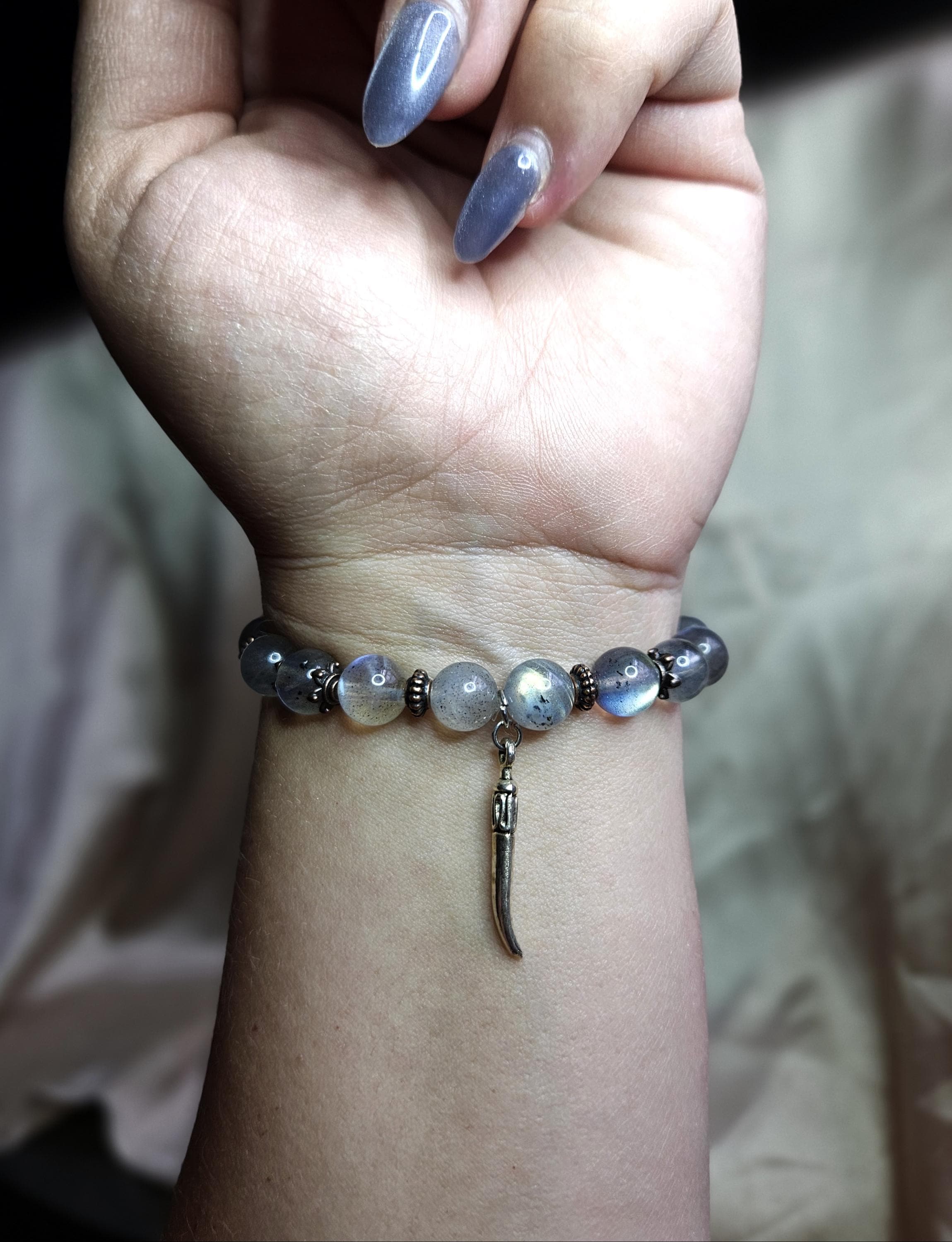 Labradorite Bead Stretch Bracelet, Healing Stone Bracelet, Boho Charm Bracelet, Hippie Style Crystal Jewelry, Best Friend Gift, Italian Horn