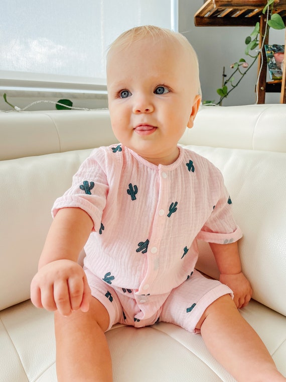 Cute Hippo Baby Bodysuit - I Love Mom Outfit For Newborn To 24 Months, Unisex Cotton