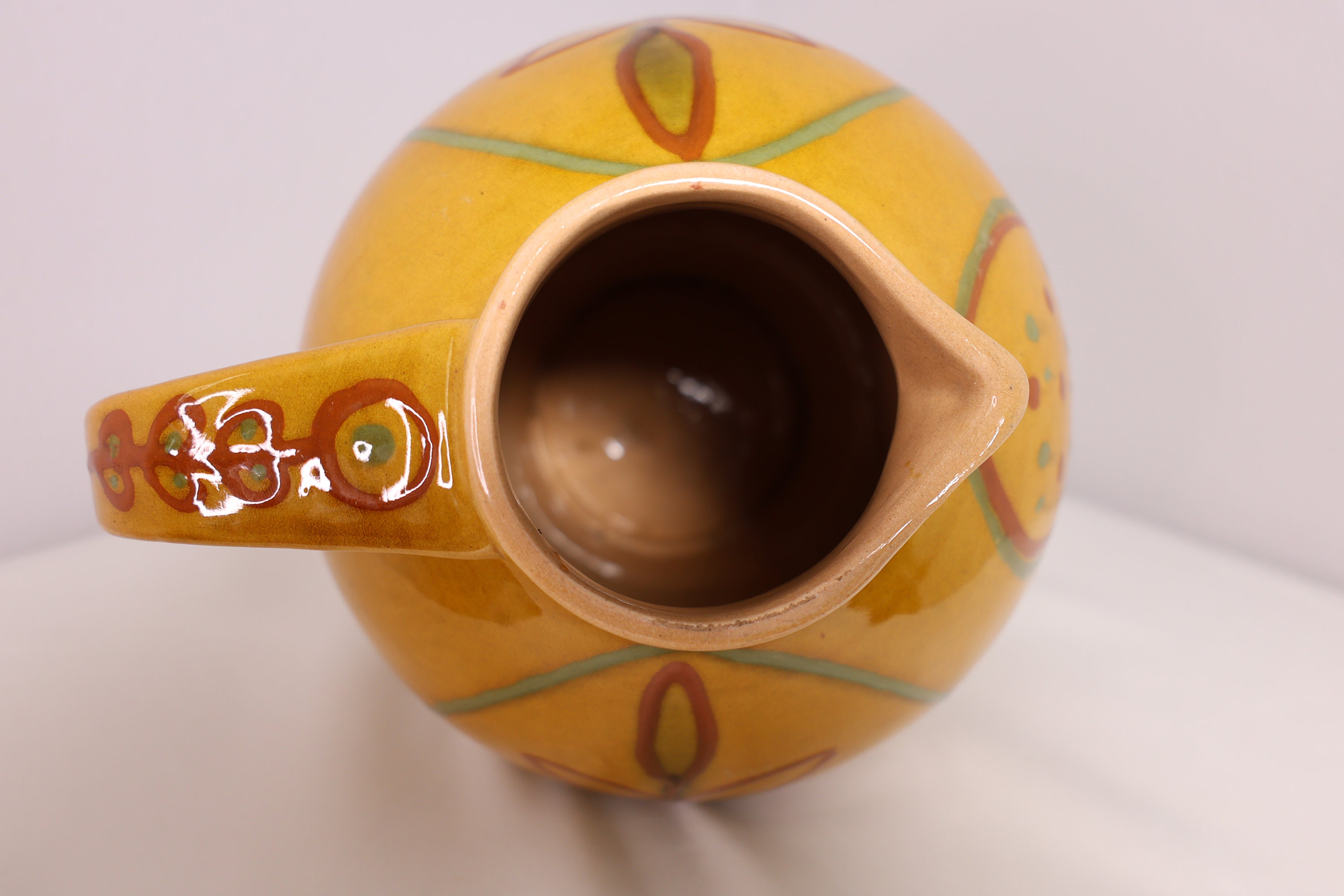 手作りの陶器の水差し：素朴な黄金色の葉の装飾 - Etsy 日本