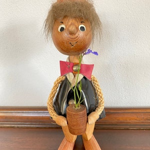 Vintage Erzgebirge Wooden Gardener. Spring Easter Decor