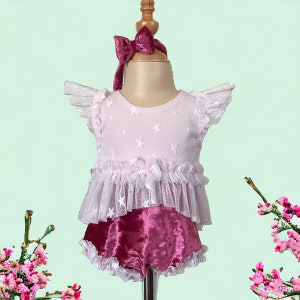 Sitter Girl Outfit, Sitter  Girl, Sitter Romper, Sitter Photography Props,, Sitter Outfit Girl, Pink bodysuit for a photo shoot