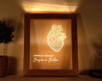 Personalisierte Herz Doktor Lampe - Kardiologen Geschenk - Individuelle Geschenke für den Arzt - Einzigartiges Doktor Geschenk - Herz OP Geschenk - Medizinische Geschenke