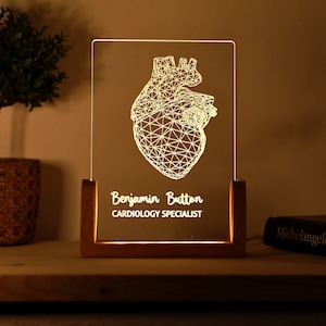 Personalized Lamp for School Cardiologist - Cardiologist Gift - Custom Gift for Him / Her - Medical Student Graduation Gift - Unique Doctor