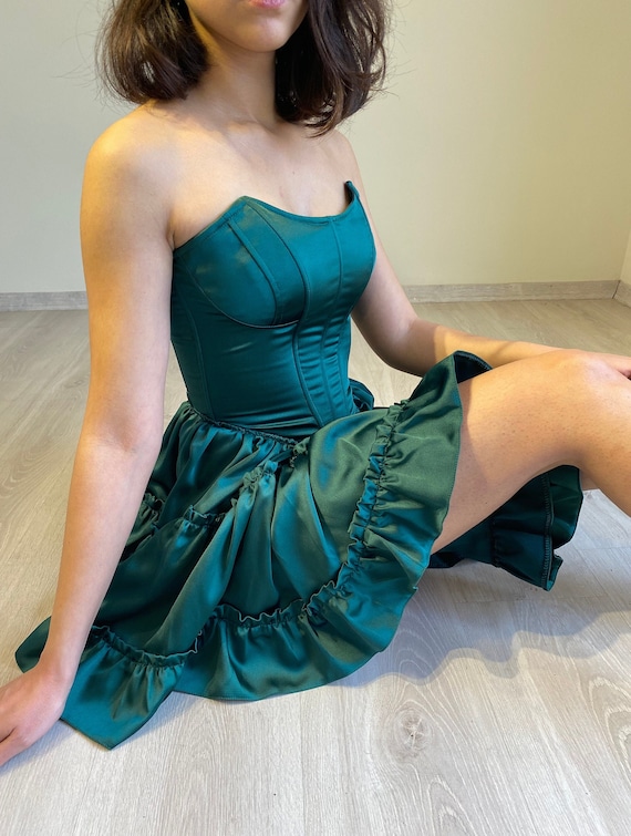 Emerald Green Satin Ruffle Bodice Dress /emerald Green Short Skirt Corset  Dress /prom Dress/emeral Green Strapless Corset Dress/party Dress 