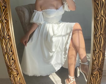 Vintage Style White Crepe Dress: Lace Corset, Balloon Sleeves