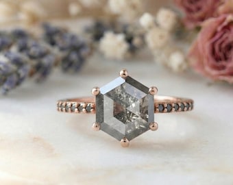 Zeshoekige diamanten verlovingsring | Roségoud, natuurlijke zwarte diamanten